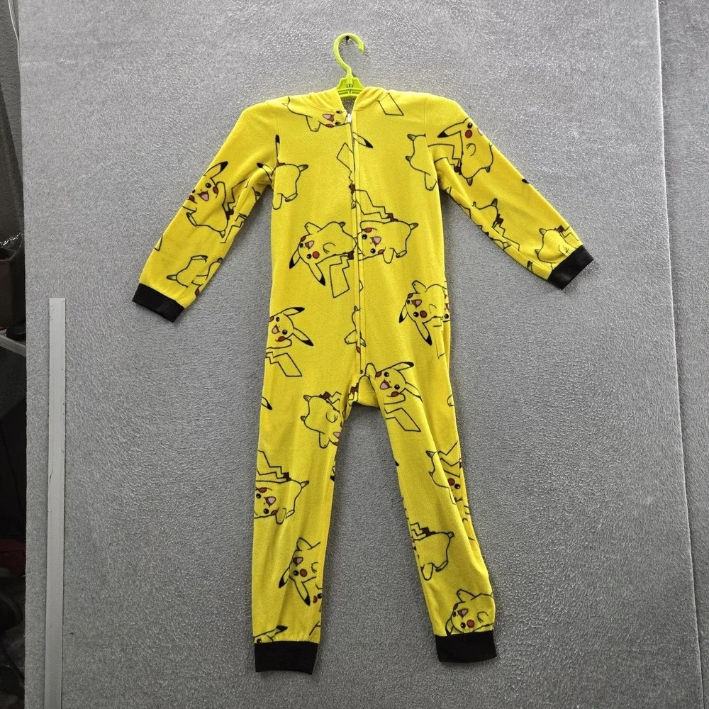 Pokemon Boys Sleepwear S (6/7) Yellow Embroidered One-Piece Pajama Graphic